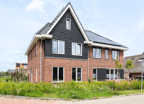 20250807-5990-0826-lr