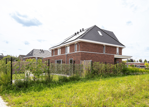 20250807-5990-0861-lr