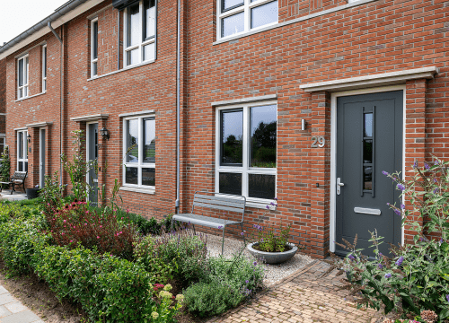 20250807-5990-0681-lr